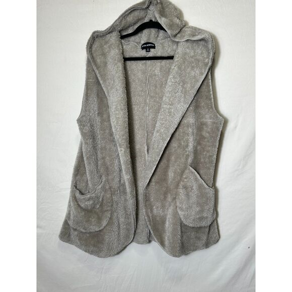 Zenana Women's Sleeveless Faux Fur Open Hooded Vest with Pockets Light Gray M - Picture 1 of 4
